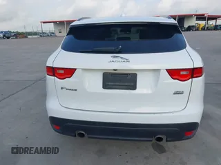 2017 Jaguar F-Pace 35t Premium z VIN SADCJ2BV1HA091773, wystawiony jako IAAI lot #42289518 z przebiegiem 130 935 mil mil oraz . Historia ofert i sprzedaży dostępna na DreamBid. Obrazek 16.