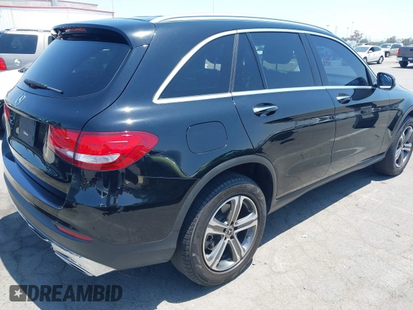2018 Mercedes-Benz GLC 300 с VIN WDC0G4JB3JV086986, выставлен на аукционе IAAI как лот 42380208 с пробегом 90 250 миль миль и . История ставок и продаж доступна на DreamBid. Изображение 4.