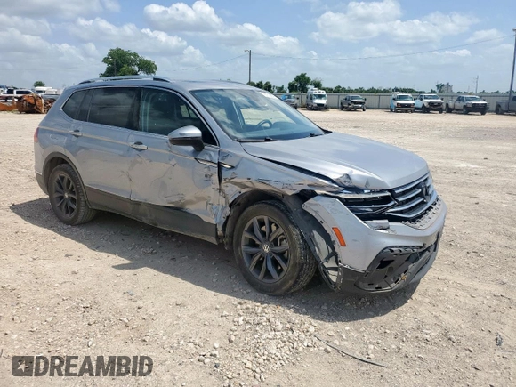 2022 Volkswagen Tiguan SE with VIN 3VV3B7AX5NM066514, listed as a Copart auction lot 61539025 with 141,315 mi miles and Clean title. Bid and sale history available at DreamBid. Image 4.