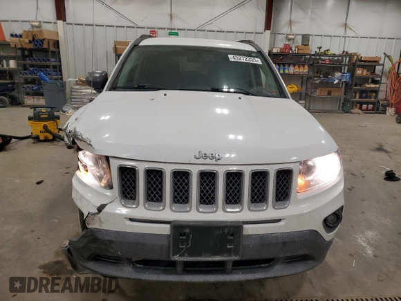 2016 Jeep Compass Sport с VIN 1C4NJDBB8GD518384, выставлен на аукционе Copart как лот 43272335 с пробегом 152 350 миль миль и На запчасти • Non repairable. История ставок и продаж доступна на DreamBid. Изображение 5.