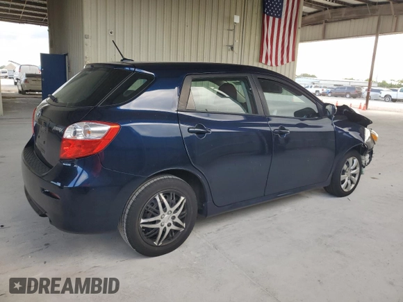2011 Toyota Matrix z VIN 2T1KU4EE8BC736248, wystawiony jako Copart lot #58815295 z przebiegiem 104 006 mil mil oraz Szkoda całkowita • Salvage title. Historia ofert i sprzedaży dostępna na DreamBid. Obrazek 3.