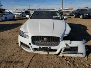 2017 Jaguar XF 35t Premium with VIN SAJBJ4BV1HCY30830, listed as a Copart auction lot 83018134 with 86,534 mi miles and Salvage Title. Bid and sale history available at carsss.com. Image 5.
