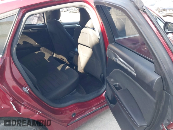 2019 Ford Fusion SE with VIN 3FA6P0HD4KR132068, listed as a IAAI auction lot 41869570 with 86,660 mi miles and . Bid and sale history available at DreamBid. Image 8.