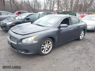 2009 Nissan Maxima 3.5 SV w/Sport Pkg with VIN 1N4AA51E19C818847, listed as a IAAI auction lot 41866300 with 172,446 mi miles. Bid and sale history available at carsss.com. Image 2.
