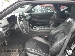 2021 Toyota Supra 3.0 z VIN WZ1DB0C05MW043003, wystawiony jako Copart lot #58097515 z przebiegiem 46 745 mil mil oraz Szkoda całkowita • Salvage title. Historia ofert i sprzedaży dostępna na DreamBid. Obrazek 7.