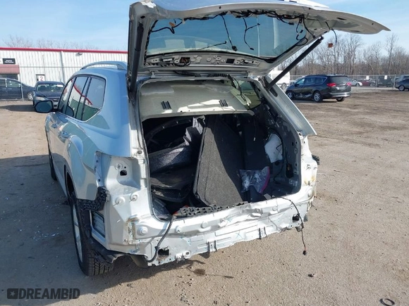 2018 Volkswagen Atlas 3.6L V6 SEL with VIN 1V2MR2CA0JC579951, listed as a IAAI auction lot 41780339 with 149,968 mi miles. Bid and sale history available at carsss.com. Image 6.