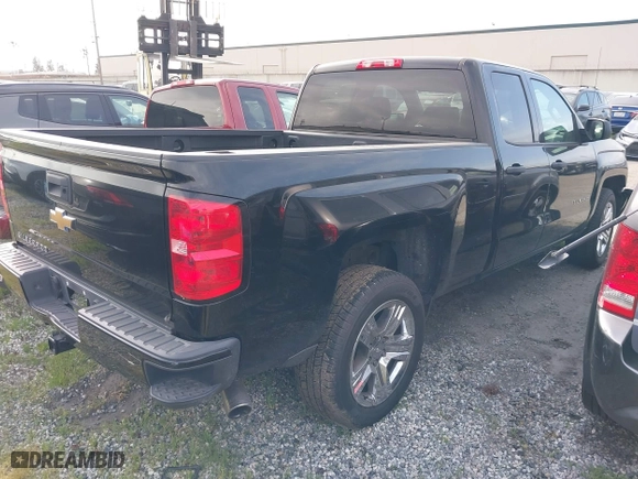 2018 Chevrolet Silverado 1500 Custom with VIN 1GCRCPEC0JZ321723, listed as a IAAI auction lot 41534756 with 44,224 mi miles. Bid and sale history available at carsss.com. Image 4.