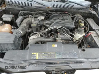 2002 Ford Explorer Eddie Bauer с VIN 1FMZU74E32UC27474, выставлен на аукционе Copart как лот 88494655 с пробегом 155 307 миль миль и Списание • Salvage title. История ставок и продаж доступна на DreamBid. Изображение 12.