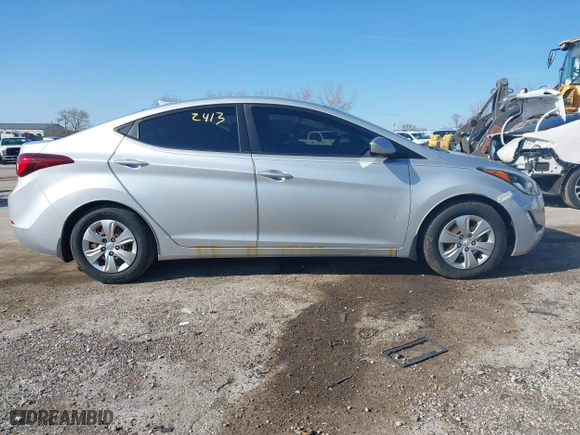 2016 Hyundai Elantra SE with VIN KMHDH4AE3GU529999, listed as a IAAI auction lot 41932413 with 171,360 mi miles. Bid and sale history available at carsss.com. Image 13.