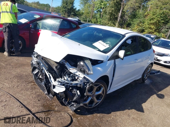 2017 Ford Focus ST with VIN 1FADP3L94HL214904, listed as a IAAI auction lot 40544868 with 77,098 mi miles and . Bid and sale history available at carsss.com. Image 18.