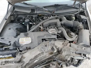 2000 Lincoln Town Car Signature с VIN 1LNHM82W1YY903645, выставлен на аукционе Copart как лот 55663175 с пробегом Не указан миль и Списание • Salvage title. История ставок и продаж доступна на DreamBid. Изображение 11.