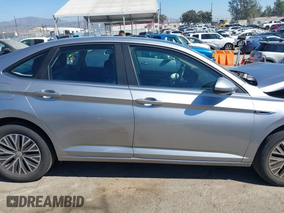 2019 Volkswagen Jetta SEL with VIN 3VWE57BU9KM193147, listed as a IAAI auction lot 41659423 with 29,675 mi miles and . Bid and sale history available at DreamBid. Image 13.