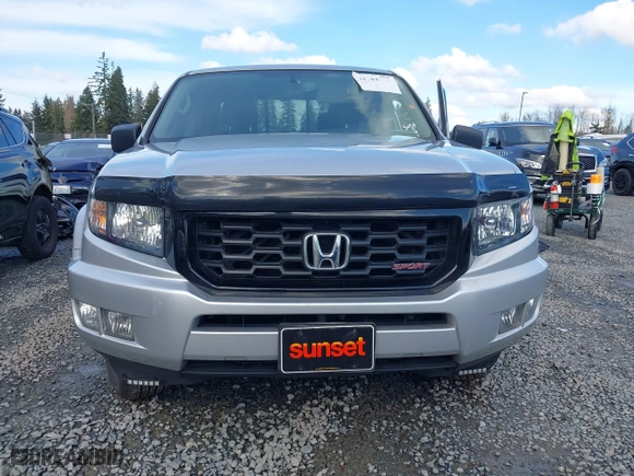2013 Honda Ridgeline Sport with VIN 5FPYK1F70DB015247, listed as a IAAI auction lot 41693038 with 81,386 mi miles. Bid and sale history available at carsss.com. Image 12.