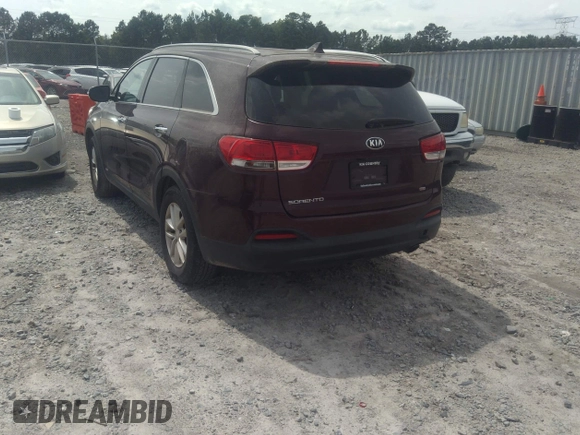 2017 Kia Sorento LX z VIN 5XYPGDA30HG252783, wystawiony jako IAAI lot #42397628 z przebiegiem 80 166 mil mil oraz . Historia ofert i sprzedaży dostępna na DreamBid. Obrazek 3.