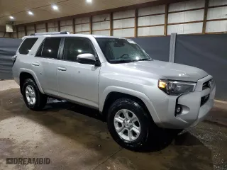2022 Toyota 4Runner SR5 with VIN JTEEU5JRXN5276924, listed as a Copart auction lot 89130835 with 0 mi miles and Clean Title. Bid and sale history available at carsss.com. Image 4.