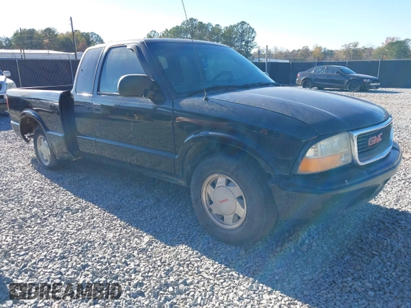 2003 GMC Sonoma z VIN 1GTCS19H138182562, wystawiony jako IAAI lot #41051512 z przebiegiem 212 117 mil mil oraz . Historia ofert i sprzedaży dostępna na DreamBid. Obrazek 1.