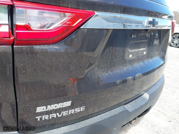 2018 Chevrolet Traverse LT Cloth with VIN 1GNERGKW2JJ263972, listed as a IAAI auction lot 41774086 with 112,296 mi miles. Bid and sale history available at carsss.com. Image 20.