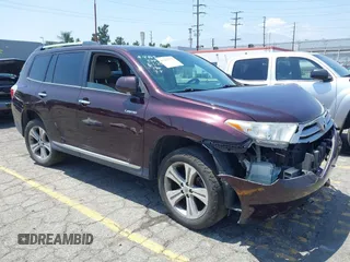 2013 Toyota Highlander Limited with VIN 5TDDK3EHXDS255785, listed as a IAAI auction lot 42417555 with 93,620 mi miles and . Bid and sale history available at DreamBid. Image 1.