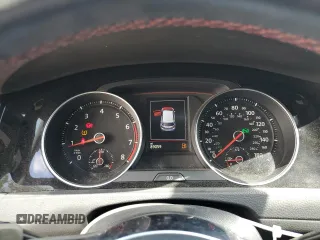 2018 Volkswagen GTI S с VIN 3VW447AU8JM265163, выставлен на аукционе Copart как лот 57427285 с пробегом 89 059 миль миль и Списание • Salvage title. История ставок и продаж доступна на DreamBid. Изображение 9.
