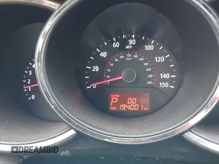 2013 Kia Sorento LX with VIN 5XYKT3A63DG399653, listed as a IAAI auction lot 41323730 with 194,001 mi miles. Bid and sale history available at carsss.com. Image 7.