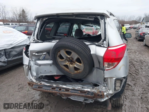 2008 Toyota RAV4 with VIN JTMBD33V985191308, listed as a IAAI auction lot 41197580 with 203,862 mi miles. Bid and sale history available at carsss.com. Image 16.