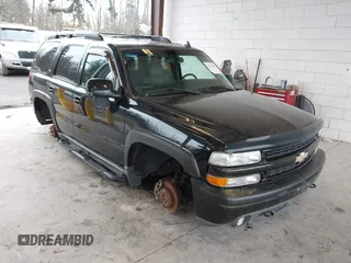 2006 Chevrolet Tahoe Z71 with VIN 1GNEK13Z06R121770, listed as a IAAI auction lot 41637045 with 115,585 mi miles. Bid and sale history available at carsss.com. Image 1.