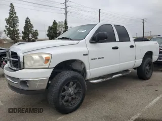 2007 Dodge 1500 SLT z VIN 1D7HA18277S122953, wystawiony jako Copart lot #59404945 z przebiegiem 260 548 mil mil oraz Czysty tytuł • Clean title. Historia ofert i sprzedaży dostępna na DreamBid. Obrazek 1.