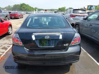 2009 Scion tC z VIN JTKDE167790276453, wystawiony jako IAAI lot #42169916 z przebiegiem 118 418 mil mil oraz . Historia ofert i sprzedaży dostępna na DreamBid. Obrazek 16.