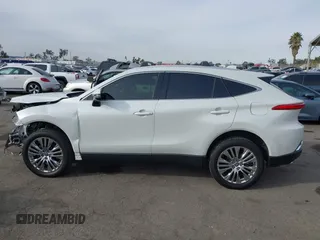 2022 Toyota Venza LE with VIN JTEAAAAH7NJ100573, listed as a IAAI auction lot 41056474 with 29,748 mi miles and . Bid and sale history available at DreamBid. Image 15.