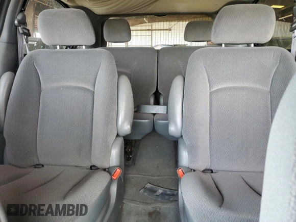 2004 Chrysler Town & Country EX with VIN 2C8GP74L94R576719, listed as a Copart auction lot 49922715 with 182,547 mi miles and Salvage Title. Bid and sale history available at carsss.com. Image 10.