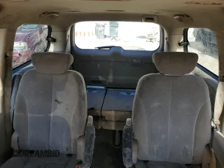 2010 Kia Sedona LX with VIN KNDMG4C36A6355277, listed as a Copart auction lot 77987954 with 222,929 mi miles and Non Repairable. Bid and sale history available at carsss.com. Image 10.