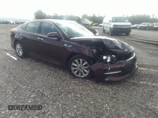 2018 Kia Optima EX with VIN 5XXGU4L30JG215412, listed as a IAAI auction lot 37402705 with 99,524 mi miles. Bid and sale history available at carsss.com. Image 1.
