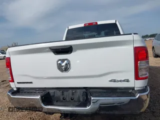 2024 Ram 2500 Big Horn with VIN 3C6UR5DL0RG339978, listed as a IAAI auction lot 42152955 with 20,104 mi miles. Bid and sale history available at carsss.com. Image 16.