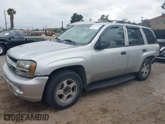 2004 Chevrolet TrailBlazer LS with VIN 1GNDT13S842159121, listed as a IAAI auction lot 42206485 with 156,432 mi miles and . Bid and sale history available at DreamBid. Image 2.