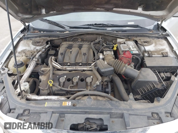 2011 Ford Fusion SEL with VIN 3FAHP0JG3BR330704, listed as a IAAI auction lot 42116994 with 215,020 mi miles. Bid and sale history available at carsss.com. Image 10.