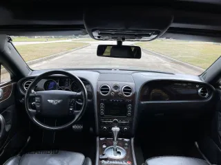 2007 Bentley Flying Spur z VIN SCBBR93W178041237, wystawiony jako Copart lot #82493784 z przebiegiem 122 543 mil mil oraz Czysty tytuł • Clean title. Historia ofert i sprzedaży dostępna na DreamBid. Obrazek 9.