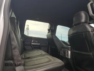 2017 Ford F-250 Lariat z VIN 1FT7W2BT9HEB39980, wystawiony jako Copart lot #81118924 z przebiegiem 135 471 mil mil oraz Szkoda całkowita • Salvage title. Historia ofert i sprzedaży dostępna na DreamBid. Obrazek 10.