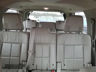 2014 Lincoln Navigator z VIN 5LMJJ2J55EEL06038, wystawiony jako Copart lot #49721105 z przebiegiem 97 659 mil mil oraz Szkoda całkowita • Salvage title. Historia ofert i sprzedaży dostępna na DreamBid. Obrazek 10.
