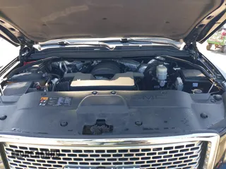 2015 GMC Yukon XL Denali with VIN 1GKS2JKJ9FR244754, listed as a IAAI auction lot 39706952 with 94,917 mi miles. Bid and sale history available at carsss.com. Image 10.
