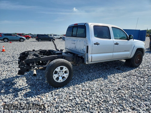 2011 Toyota Tacoma with VIN 5TFMU4FN3BX001816, listed as a Copart auction lot 65747745 with 285,268 mi miles and Salvage title. Bid and sale history available at DreamBid. Image 3.