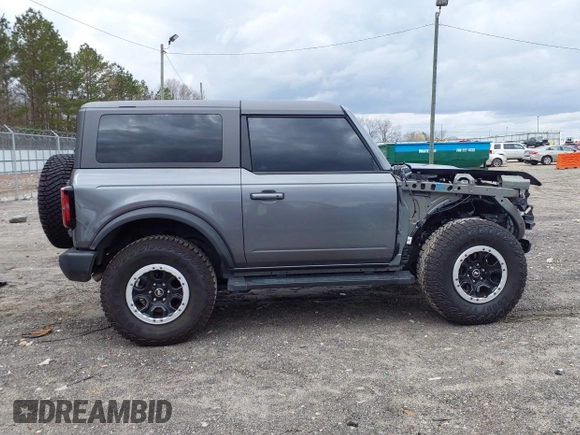 2023 Ford Bronco with VIN 1FMDE5CP2PLC03002, listed as a IAAI auction lot 41716102 with 23,529 mi miles. Bid and sale history available at carsss.com. Image 14.