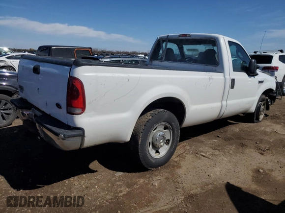2007 Ford F-250 XL z VIN 1FTNF20517EA27507, wystawiony jako Copart lot #49907075 z przebiegiem 298 441 mil mil oraz Czysty tytuł • Clean title. Historia ofert i sprzedaży dostępna na DreamBid. Obrazek 3.