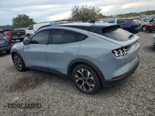 2024 Ford Mustang Mach-E Select z VIN 3FMTK1R47RMA17855, wystawiony jako Copart lot #65946265 z przebiegiem 26 337 mil mil oraz Czysty tytuł • Clean title. Historia ofert i sprzedaży dostępna na DreamBid. Obrazek 2.
