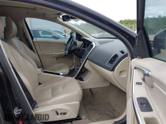 2015 Volvo XC60 T5 Drive-E Platinum with VIN YV440MDD5F2592866, listed as a IAAI auction lot 42544779 with 204,967 mi miles and . Bid and sale history available at DreamBid. Image 5.