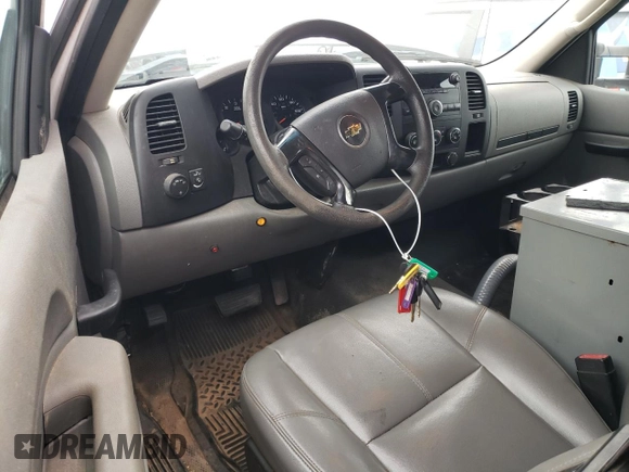 2013 Chevrolet Silverado 1500 Work Truck with VIN 1GCNCPEX4DZ900428, listed as a Copart auction lot 85015494 with 120,850 mi miles and Clean Title. Bid and sale history available at DreamBid. Image 8.