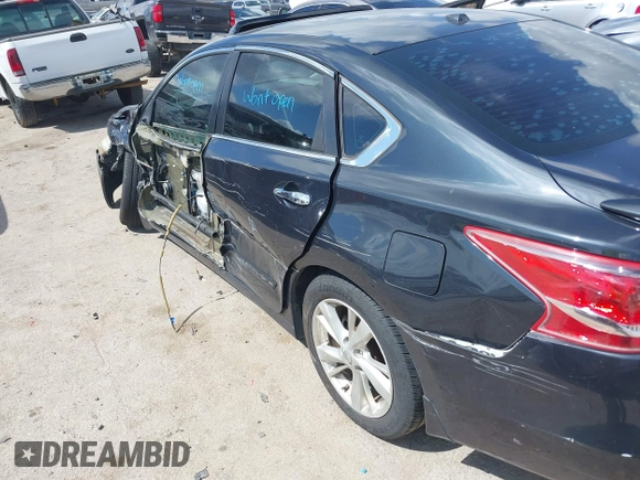2013 Nissan Altima SV with VIN 1N4AL3AP0DN557255, listed as a IAAI auction lot 42574146 with 185,886 mi miles and . Bid and sale history available at DreamBid. Image 6.
