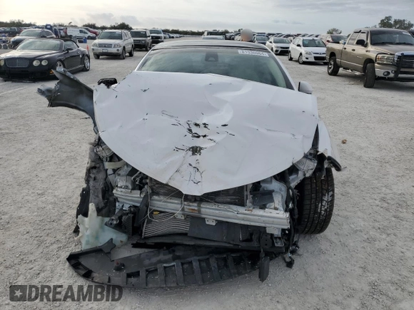 2013 Lincoln MKZ with VIN 3LN6L2G91DR813513, listed as a Copart auction lot 81330064 with Not Provided miles and Salvage Title. Bid and sale history available at DreamBid. Image 5.