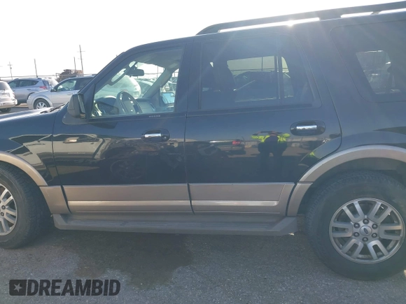 2014 Ford Expedition King Ranch z VIN 1FMJU1J58EEF21353, wystawiony jako IAAI lot #41977079 z przebiegiem 141 225 mil mil oraz . Historia ofert i sprzedaży dostępna na DreamBid. Obrazek 14.