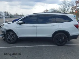 2021 Honda Pilot Black Edition z VIN 5FNYF6H72MB067664, wystawiony jako IAAI lot #42025998 z przebiegiem 52 791 mil mil oraz . Historia ofert i sprzedaży dostępna na DreamBid. Obrazek 14.