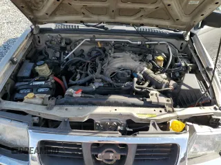 2000 Nissan Frontier XE with VIN 1N6ED27T8YC393355, listed as a Copart auction lot 49607575 with 241,813 mi miles and Salvage title. Bid and sale history available at DreamBid. Image 13.
